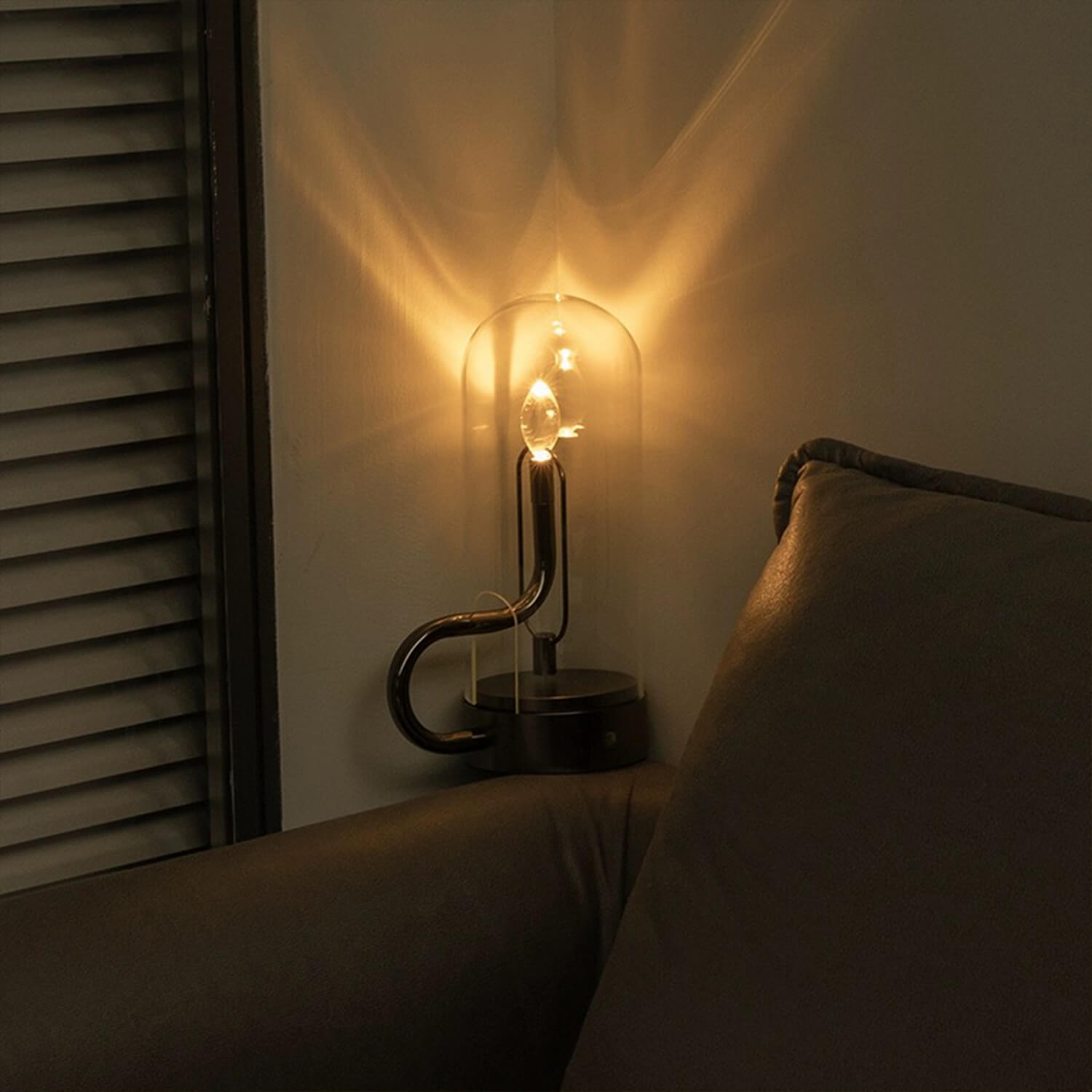 Ambient Candle™ - Cordless Candlestick Table Lamp - Mantar Lamps