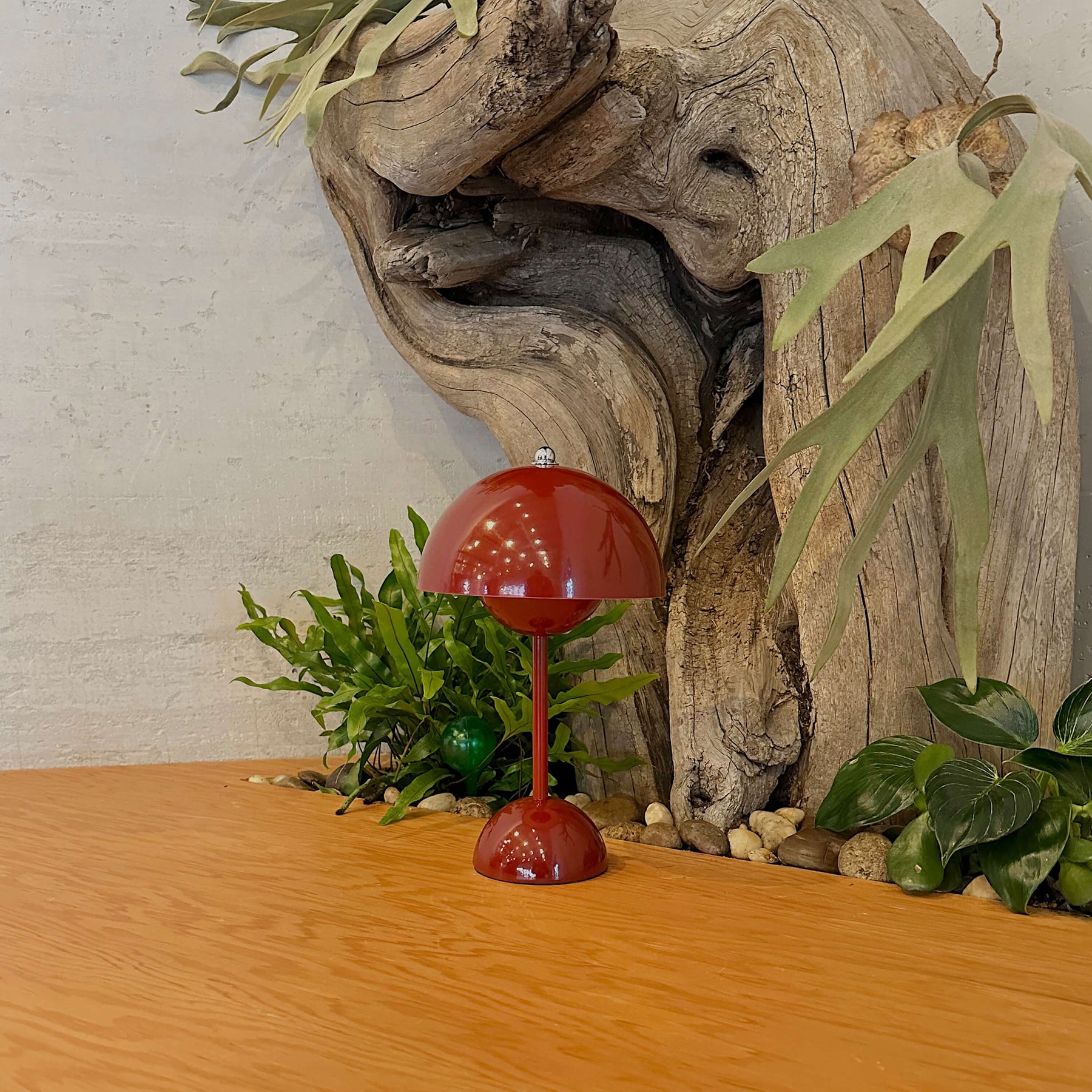 Lámpara de mesa moderna Brulée