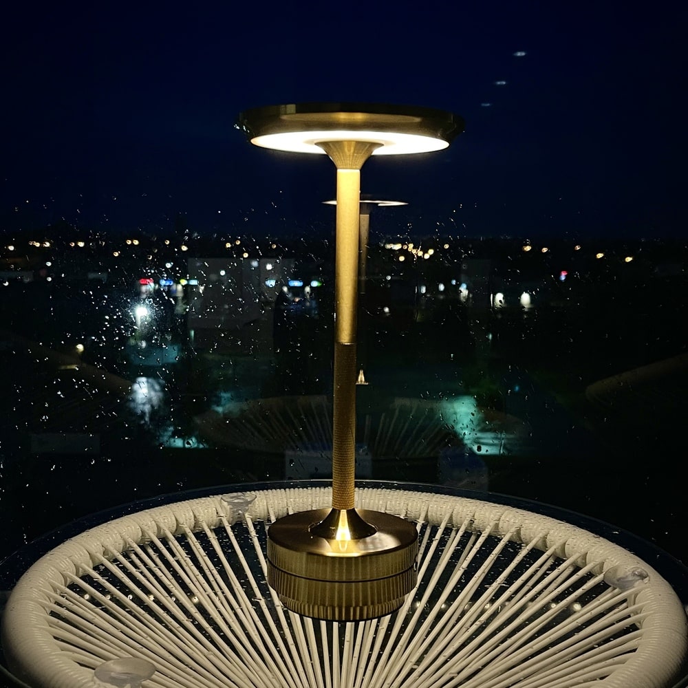 Ambient™ Metallic Cordless Table Lamp - Mantar Lamps