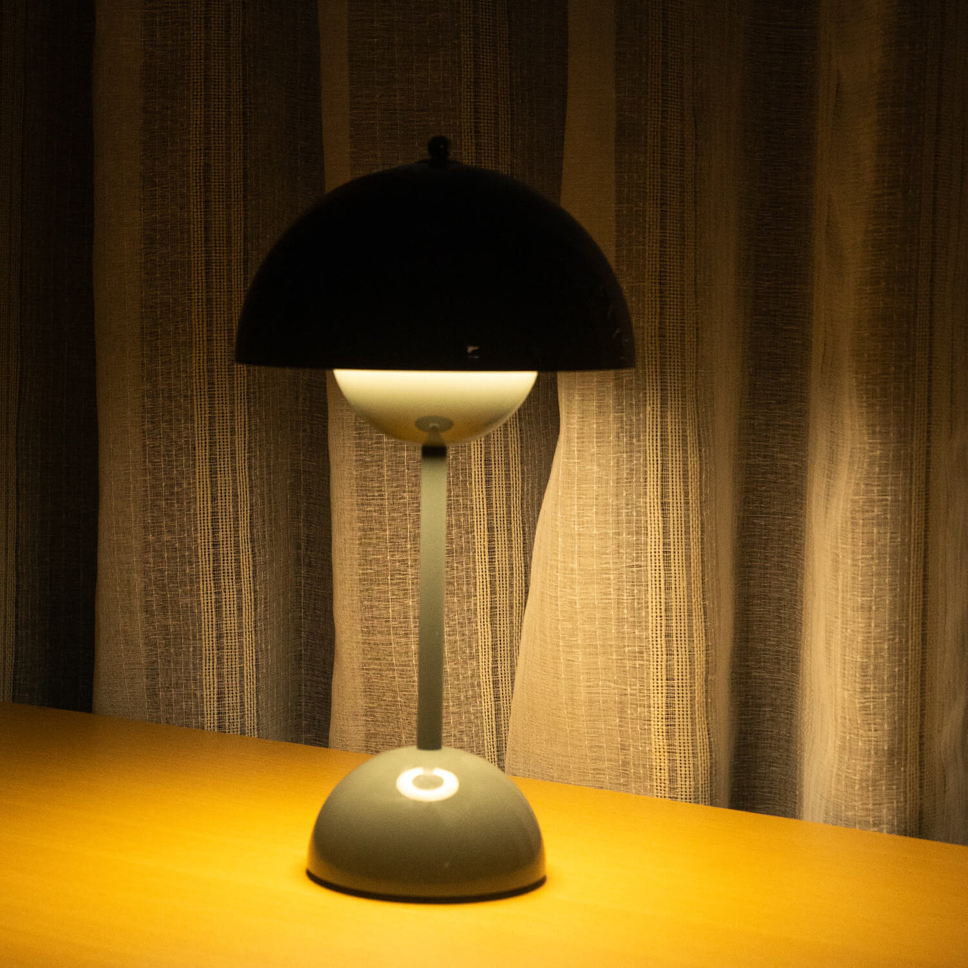 Brulee Cordless Modern Table Lamp - Rechargeable